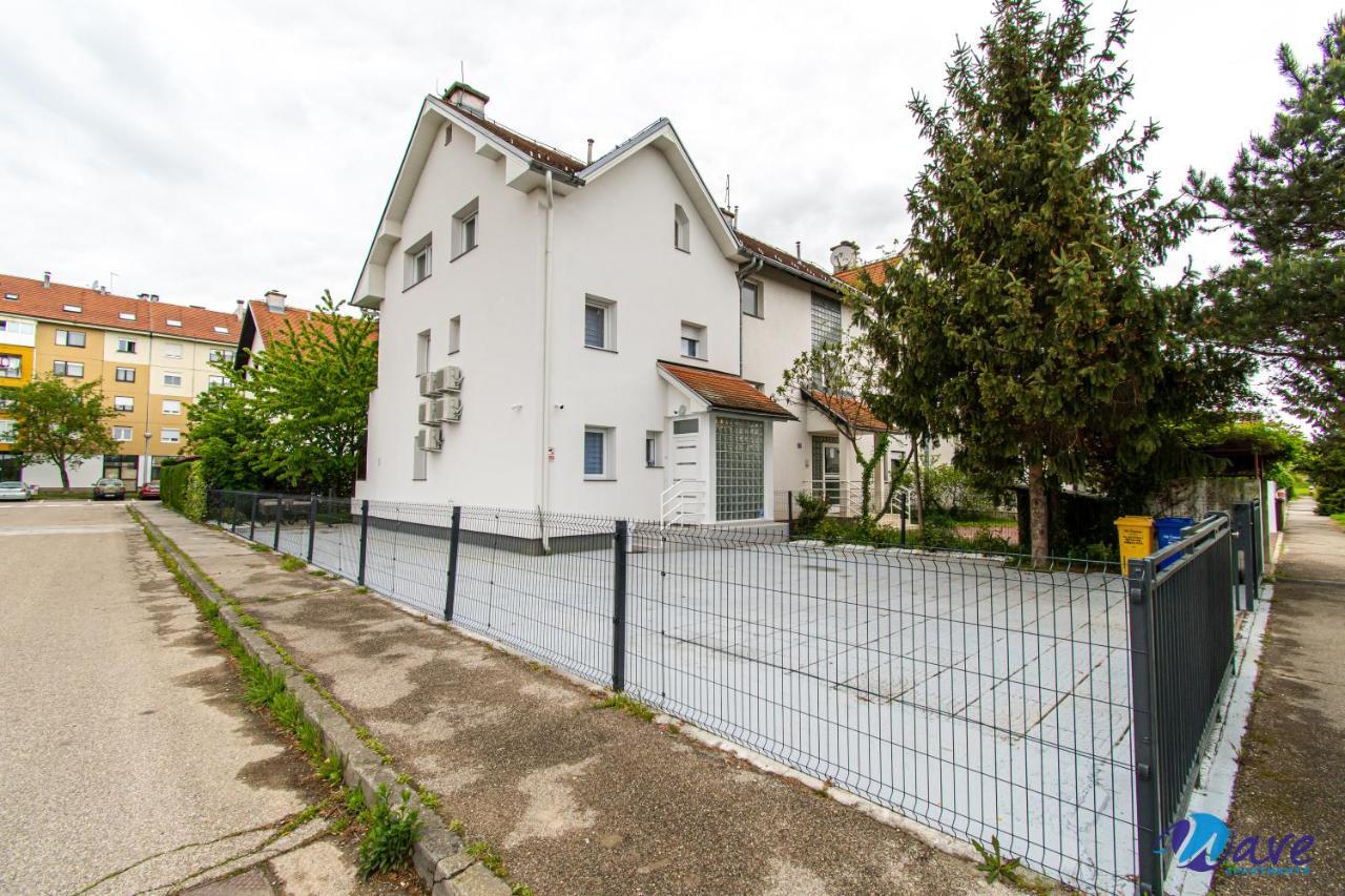 apartments WAVE Velika Gorica Exteriör bild